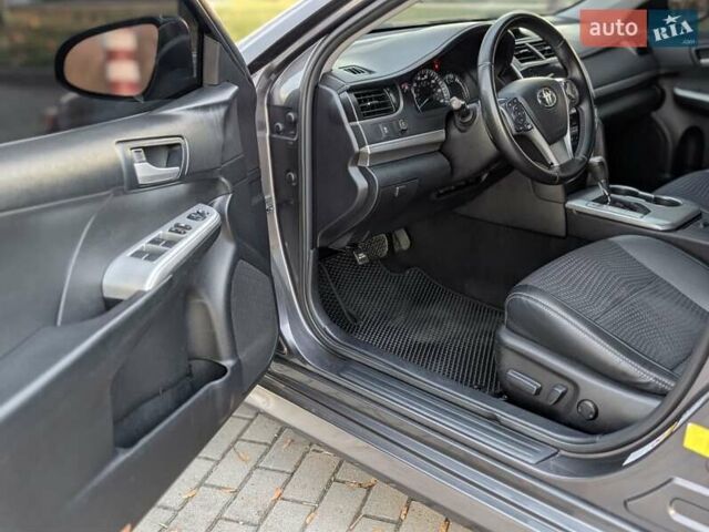 Тойота Камри 2014 в Коломые на Automoto.ua Серый Тойота Камри, объемом двигателя 2.5 л и пробегом 241 тыс. км за 10850 $, фото 11 на Automoto.ua
