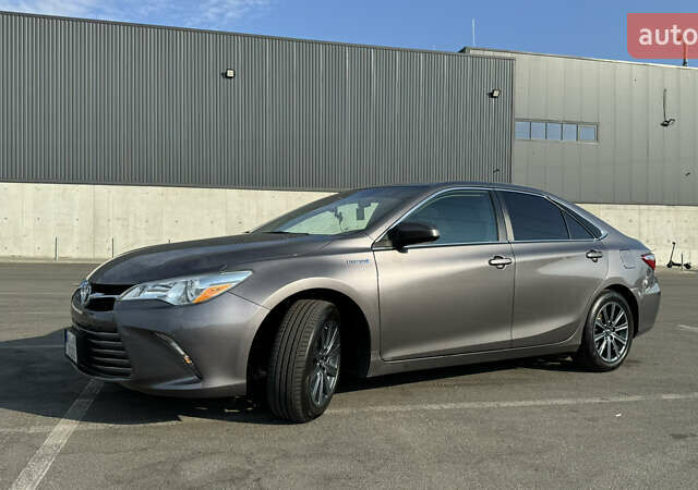 Серый Тойота Камри, объемом двигателя 2.49 л и пробегом 219 тыс. км за 15999 $, фото 5 на Automoto.ua