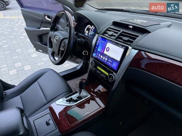 Сірий Тойота Камрі, об'ємом двигуна 2.5 л та пробігом 271 тис. км за 11900 $, фото 47 на Automoto.ua
