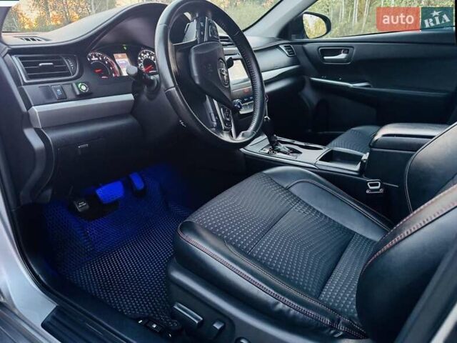 Сірий Тойота Камрі, об'ємом двигуна 2.49 л та пробігом 217 тис. км за 14200 $, фото 13 на Automoto.ua