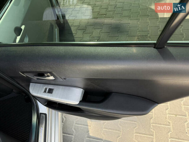 Серый Тойота Камри, объемом двигателя 2.49 л и пробегом 147 тыс. км за 13800 $, фото 19 на Automoto.ua