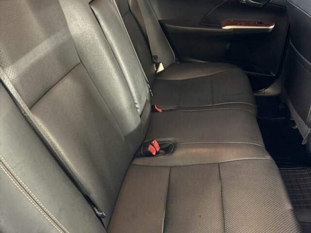 Тойота Камри 2014 в Киеве на Automoto.ua Серый Тойота Камри, объемом двигателя 0 л и пробегом 260 тыс. км за 12700 $, фото 5 на Automoto.ua