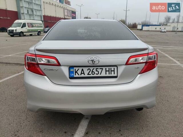 Серый Тойота Камри, объемом двигателя 2.5 л и пробегом 160 тыс. км за 11750 $, фото 5 на Automoto.ua