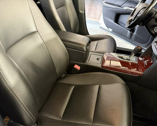 Тойота Камри 2014 в Киеве на Automoto.ua Серый Тойота Камри, объемом двигателя 2.49 л и пробегом 280 тыс. км за 12800 $, фото 8 на Automoto.ua