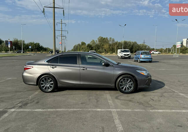 Серый Тойота Камри, объемом двигателя 2.49 л и пробегом 219 тыс. км за 15999 $, фото 3 на Automoto.ua