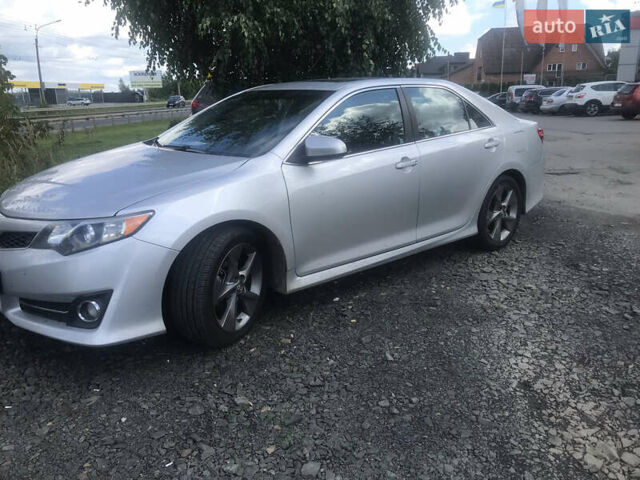 Сірий Тойота Камрі, об'ємом двигуна 3.46 л та пробігом 210 тис. км за 15000 $, фото 2 на Automoto.ua