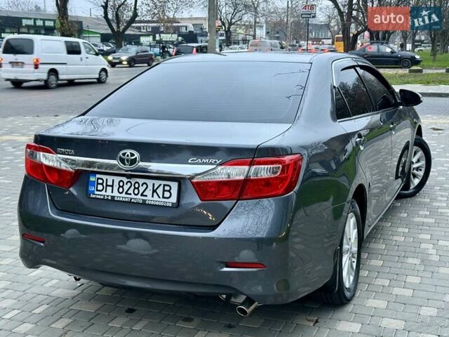 Сірий Тойота Камрі, об'ємом двигуна 2.5 л та пробігом 271 тис. км за 11900 $, фото 17 на Automoto.ua
