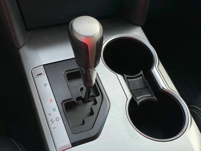 Сірий Тойота Камрі, об'ємом двигуна 2.5 л та пробігом 301 тис. км за 9900 $, фото 14 на Automoto.ua