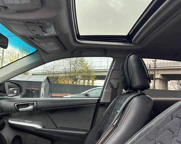 Сірий Тойота Камрі, об'ємом двигуна 2.5 л та пробігом 185 тис. км за 11300 $, фото 22 на Automoto.ua