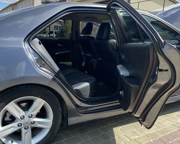 Серый Тойота Камри, объемом двигателя 2.5 л и пробегом 189 тыс. км за 12500 $, фото 7 на Automoto.ua