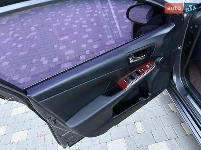 Сірий Тойота Камрі, об'ємом двигуна 2.5 л та пробігом 271 тис. км за 11900 $, фото 32 на Automoto.ua