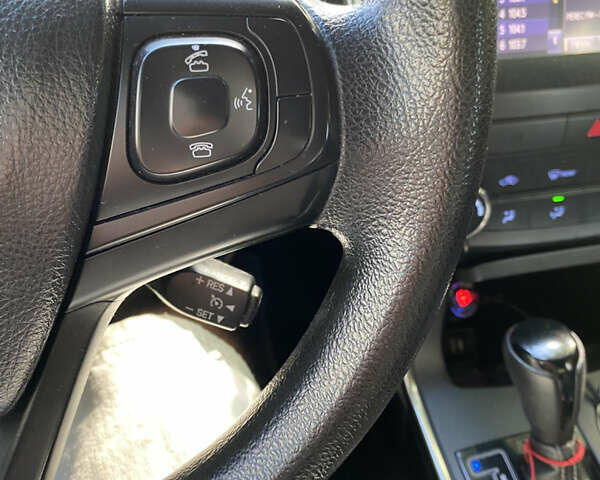 Серый Тойота Камри, объемом двигателя 2.49 л и пробегом 165 тыс. км за 12800 $, фото 2 на Automoto.ua