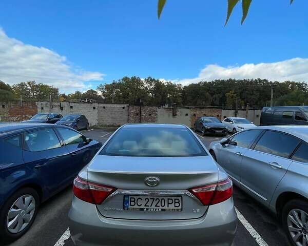 Серый Тойота Камри, объемом двигателя 2.49 л и пробегом 151 тыс. км за 12200 $, фото 2 на Automoto.ua