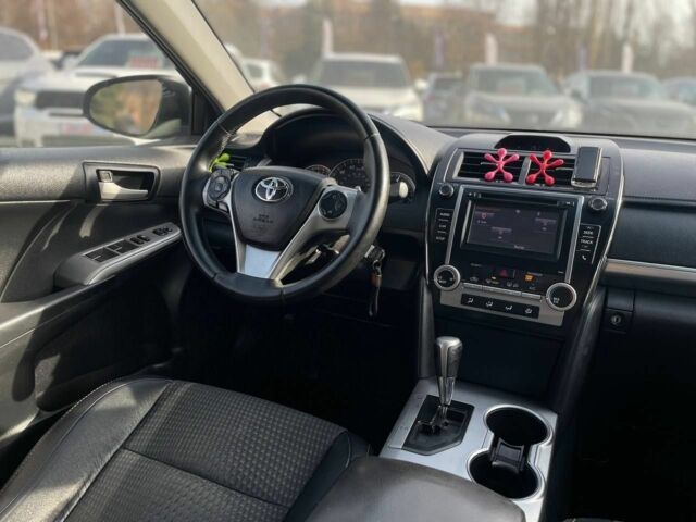 Сірий Тойота Камрі, об'ємом двигуна 2.5 л та пробігом 301 тис. км за 9900 $, фото 17 на Automoto.ua