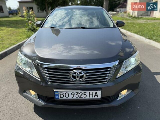 Сірий Тойота Камрі, об'ємом двигуна 2.49 л та пробігом 284 тис. км за 12500 $, фото 31 на Automoto.ua