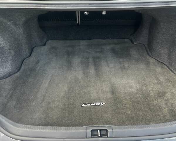 Сірий Тойота Камрі, об'ємом двигуна 2.49 л та пробігом 224 тис. км за 11900 $, фото 10 на Automoto.ua