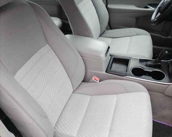 Серый Тойота Камри, объемом двигателя 2.49 л и пробегом 151 тыс. км за 12200 $, фото 27 на Automoto.ua