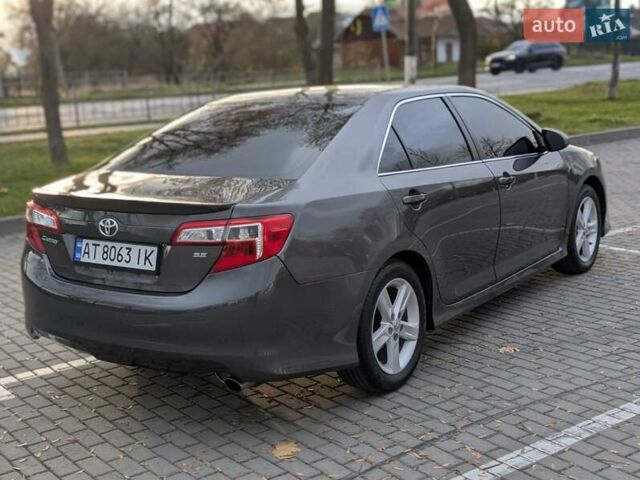 Тойота Камри 2014 в Коломые на Automoto.ua Серый Тойота Камри, объемом двигателя 2.5 л и пробегом 241 тыс. км за 10850 $, фото 6 на Automoto.ua