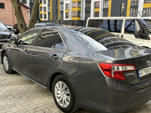 Серый Тойота Камри, объемом двигателя 2.5 л и пробегом 220 тыс. км за 11900 $, фото 10 на Automoto.ua