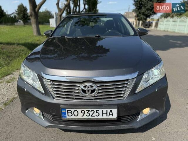 Сірий Тойота Камрі, об'ємом двигуна 2.49 л та пробігом 284 тис. км за 12500 $, фото 22 на Automoto.ua