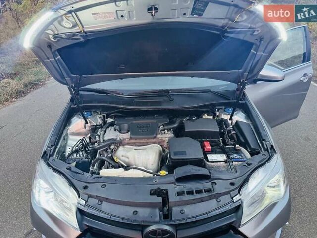 Сірий Тойота Камрі, об'ємом двигуна 2.49 л та пробігом 217 тис. км за 14200 $, фото 20 на Automoto.ua