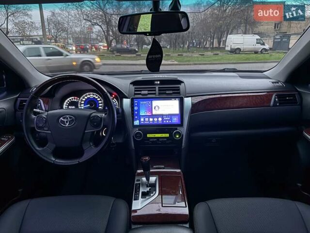 Сірий Тойота Камрі, об'ємом двигуна 2.5 л та пробігом 271 тис. км за 11900 $, фото 65 на Automoto.ua