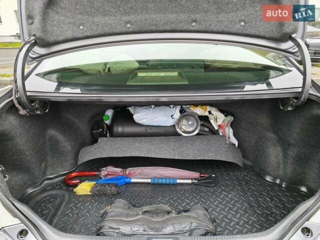 Серый Тойота Камри, объемом двигателя 2.5 л и пробегом 172 тыс. км за 11500 $, фото 8 на Automoto.ua