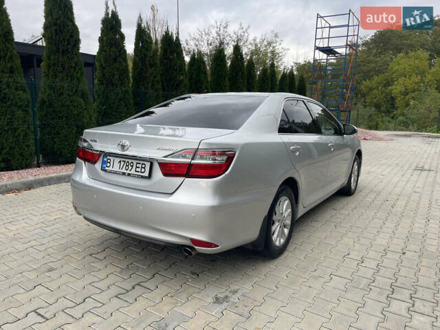 Серый Тойота Камри, объемом двигателя 2.49 л и пробегом 230 тыс. км за 16500 $, фото 10 на Automoto.ua