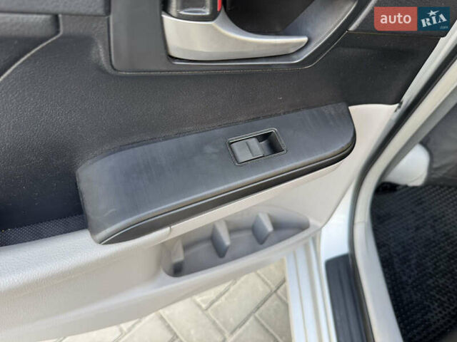 Серый Тойота Камри, объемом двигателя 2.49 л и пробегом 179 тыс. км за 12777 $, фото 24 на Automoto.ua