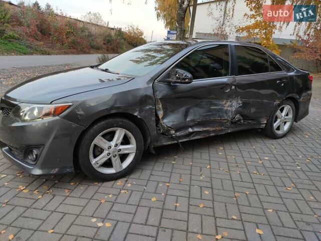 Сірий Тойота Камрі, об'ємом двигуна 2.5 л та пробігом 98 тис. км за 5900 $, фото 5 на Automoto.ua
