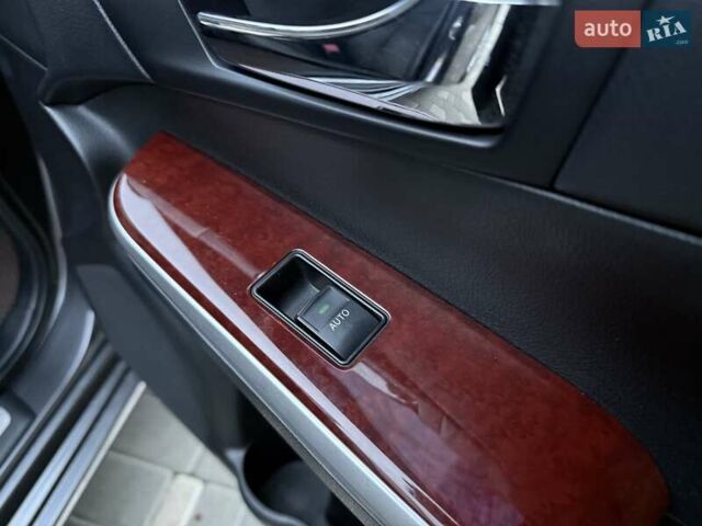 Сірий Тойота Камрі, об'ємом двигуна 2.5 л та пробігом 271 тис. км за 11900 $, фото 45 на Automoto.ua