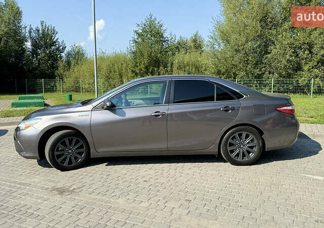 Серый Тойота Камри, объемом двигателя 2.49 л и пробегом 219 тыс. км за 15999 $, фото 2 на Automoto.ua