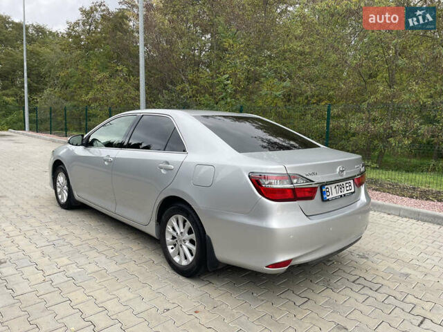 Серый Тойота Камри, объемом двигателя 2.49 л и пробегом 230 тыс. км за 16500 $, фото 13 на Automoto.ua