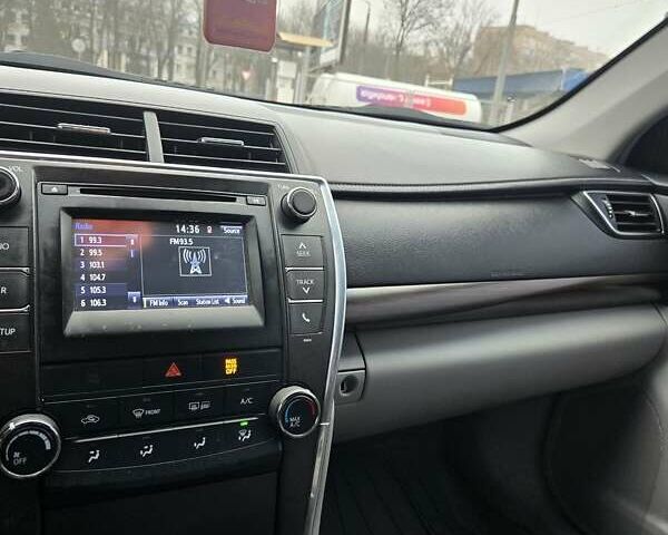 Серый Тойота Камри, объемом двигателя 2.5 л и пробегом 211 тыс. км за 12600 $, фото 17 на Automoto.ua