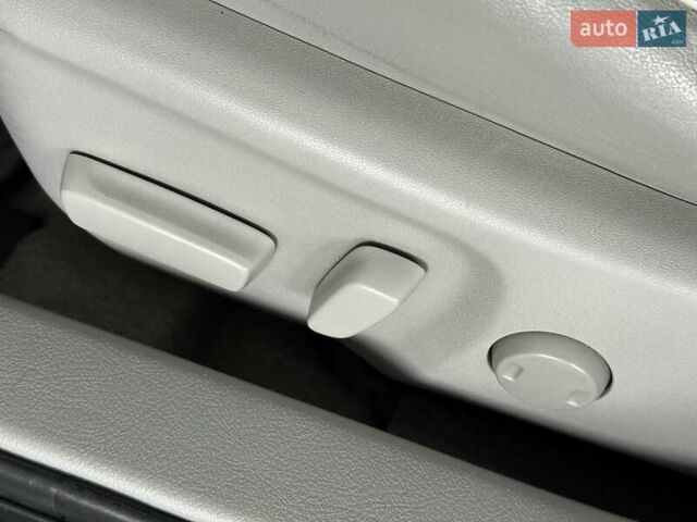 Тойота Камри 2015 в Одессе на Automoto.ua Серый Тойота Камри, объемом двигателя 2.5 л и пробегом 157 тыс. км за 13980 $, фото 14 на Automoto.ua