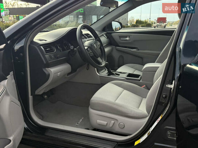 Тойота Камри 2015 в Житомире на Automoto.ua Серый Тойота Камри, объемом двигателя 2.5 л и пробегом 158 тыс. км за 12900 $, фото 22 на Automoto.ua