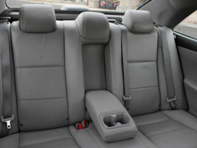 Тойота Камри 2015 в Житомире на Automoto.ua Серый Тойота Камри, объемом двигателя 2.5 л и пробегом 77 тыс. км за 8000 $, фото 12 на Automoto.ua