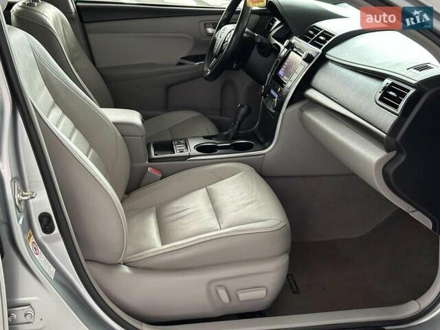 Тойота Камри 2015 в Одессе на Automoto.ua Серый Тойота Камри, объемом двигателя 2.5 л и пробегом 157 тыс. км за 13980 $, фото 24 на Automoto.ua