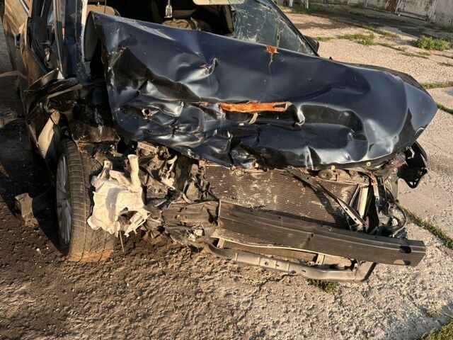 Сірий Тойота Камрі, об'ємом двигуна 2.5 л та пробігом 60 тис. км за 4000 $, фото 3 на Automoto.ua