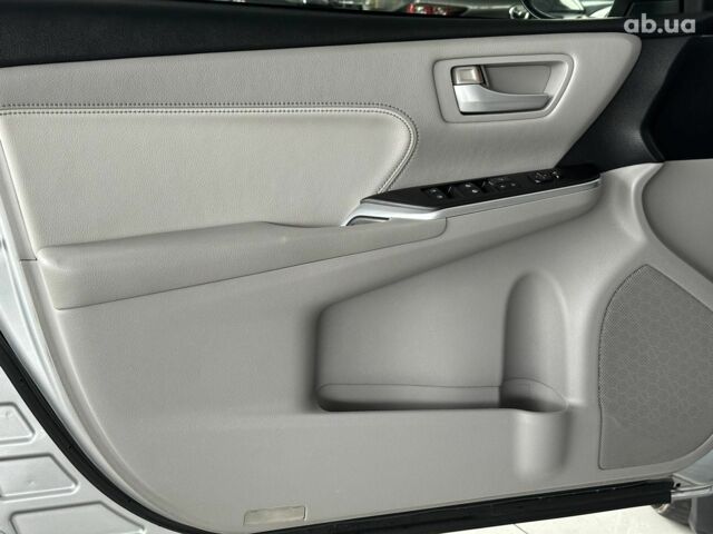 Тойота Камри 2015 в Одессе на Automoto.ua Серый Тойота Камри, объемом двигателя 2.5 л и пробегом 157 тыс. км за 13980 $, фото 12 на Automoto.ua