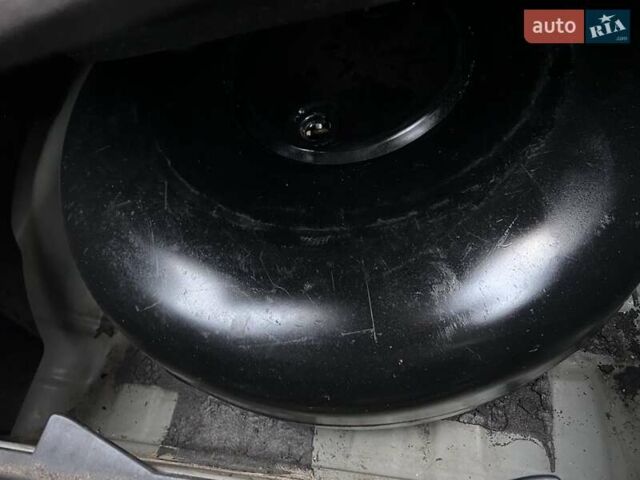 Серый Тойота Камри, объемом двигателя 2.49 л и пробегом 215 тыс. км за 15300 $, фото 21 на Automoto.ua