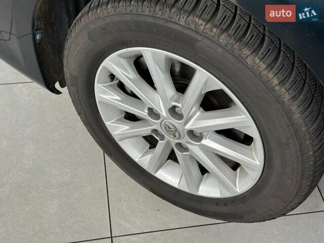 Тойота Камри 2015 в Одессе на Automoto.ua Серый Тойота Камри, объемом двигателя 2.5 л и пробегом 180 тыс. км за 16480 $, фото 8 на Automoto.ua