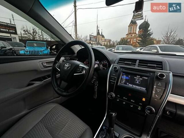Серый Тойота Камри, объемом двигателя 2.5 л и пробегом 161 тыс. км за 13300 $, фото 19 на Automoto.ua