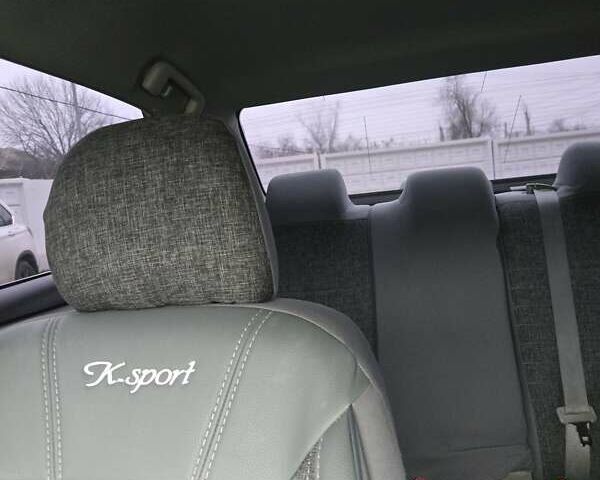 Серый Тойота Камри, объемом двигателя 2.5 л и пробегом 211 тыс. км за 12600 $, фото 18 на Automoto.ua