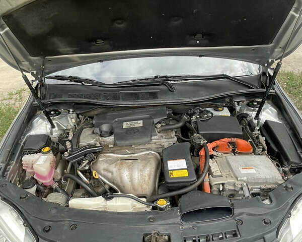 Серый Тойота Камри, объемом двигателя 2.5 л и пробегом 280 тыс. км за 15200 $, фото 13 на Automoto.ua