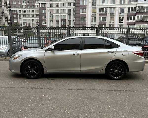 Серый Тойота Камри, объемом двигателя 2.49 л и пробегом 167 тыс. км за 13100 $, фото 3 на Automoto.ua