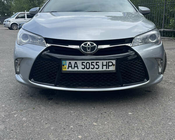 Серый Тойота Камри, объемом двигателя 2.49 л и пробегом 125 тыс. км за 15500 $, фото 1 на Automoto.ua