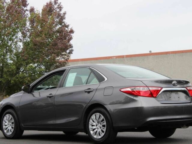 Тойота Камри 2015 в Житомире на Automoto.ua Серый Тойота Камри, объемом двигателя 2.5 л и пробегом 77 тыс. км за 8000 $, фото 4 на Automoto.ua