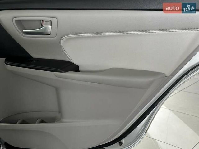 Тойота Камри 2015 в Одессе на Automoto.ua Серый Тойота Камри, объемом двигателя 2.5 л и пробегом 157 тыс. км за 13980 $, фото 20 на Automoto.ua
