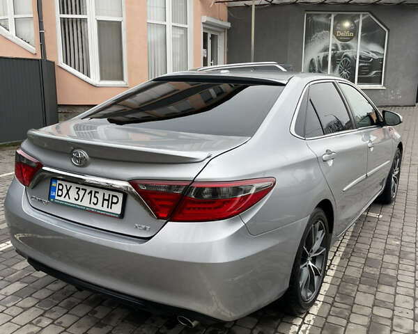 Серый Тойота Камри, объемом двигателя 2.49 л и пробегом 161 тыс. км за 14900 $, фото 4 на Automoto.ua